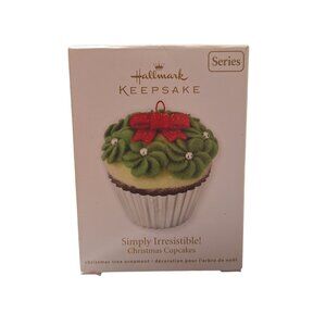 Hallmark Keepsake Christmas Cupcake Ornament 2011 Simply Irresistible Fabric Han